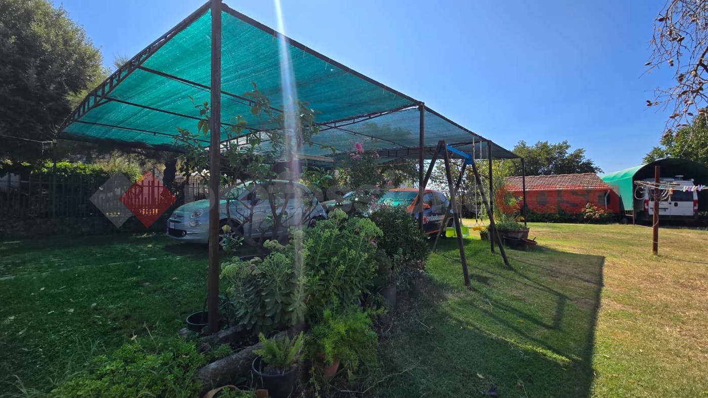 Casa indipendente con giardino a Arezzo