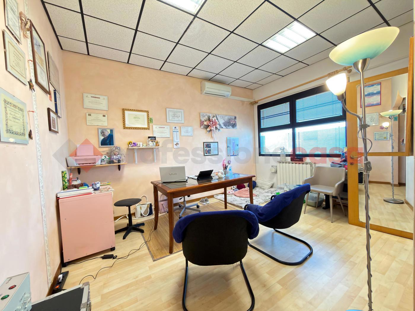 Ufficio in vendita a Arezzo