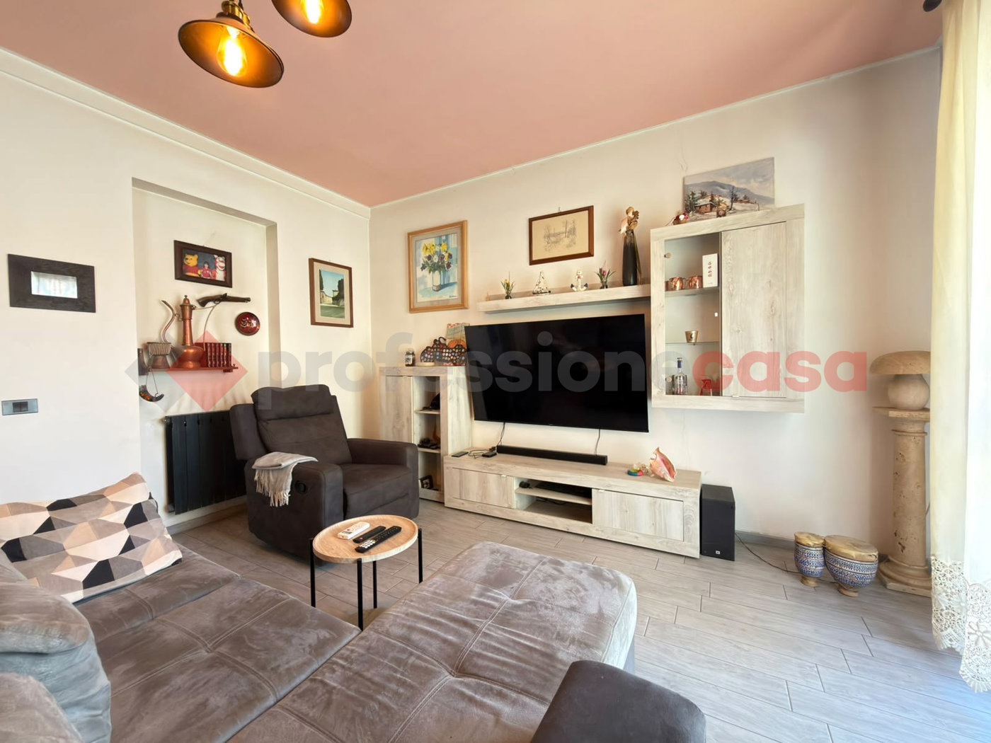 Casa indipendente con giardino a Capolona