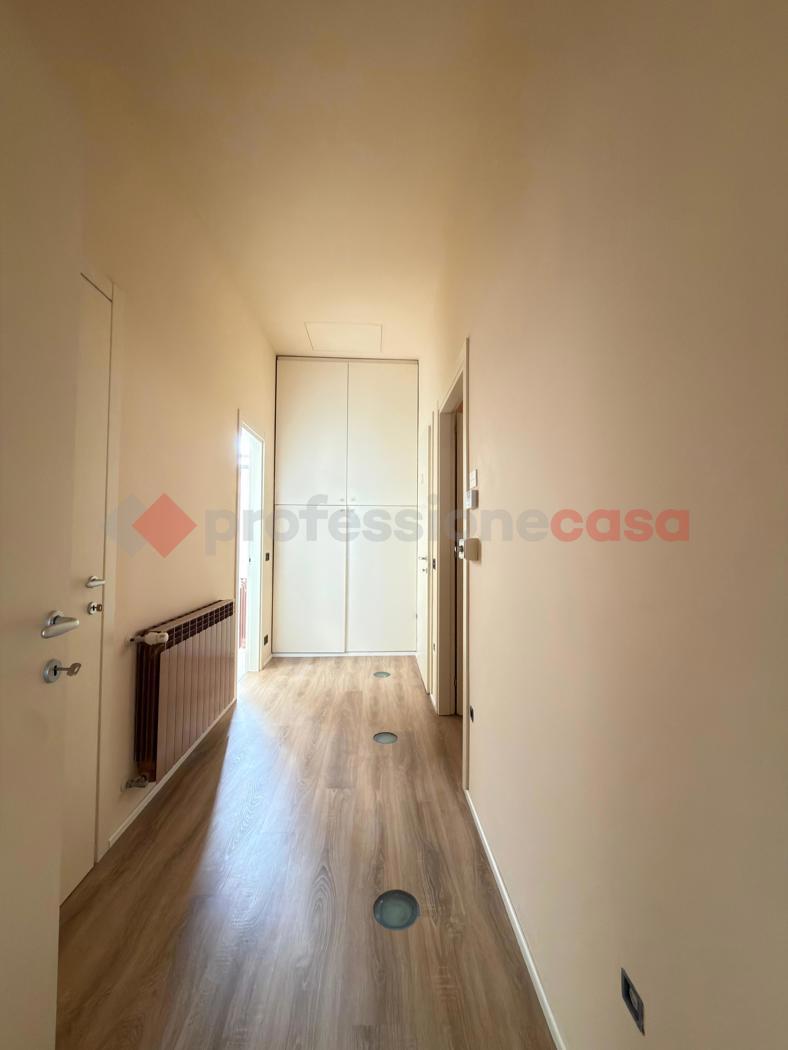 Negozio in affitto a Arezzo