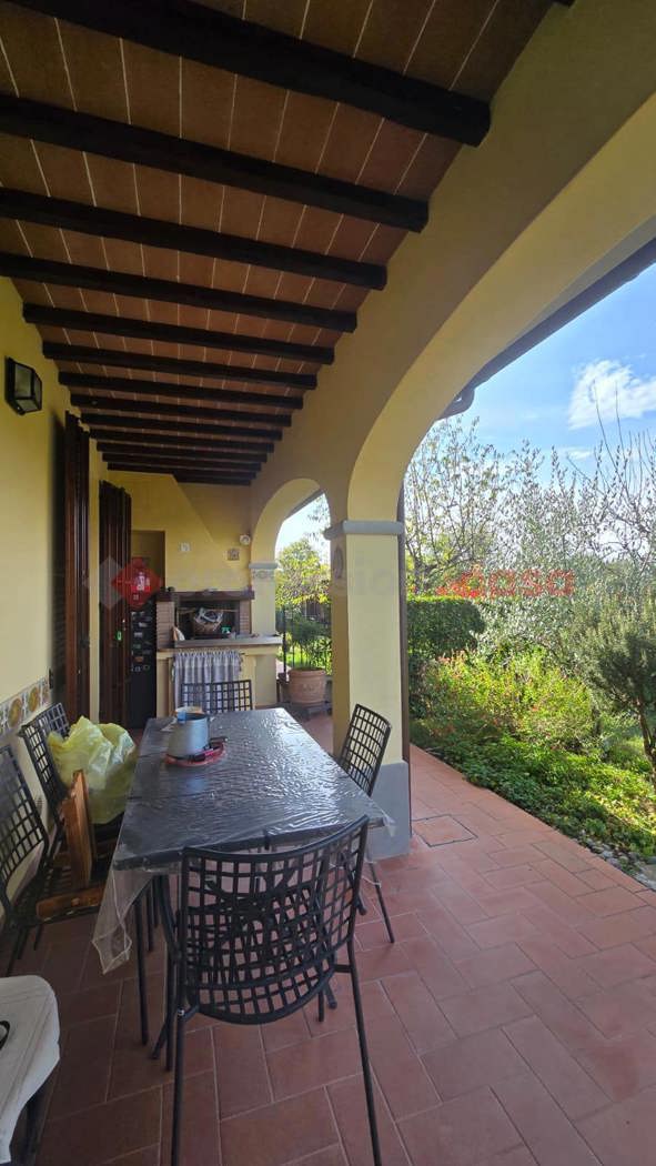 Casa indipendente con giardino a Arezzo