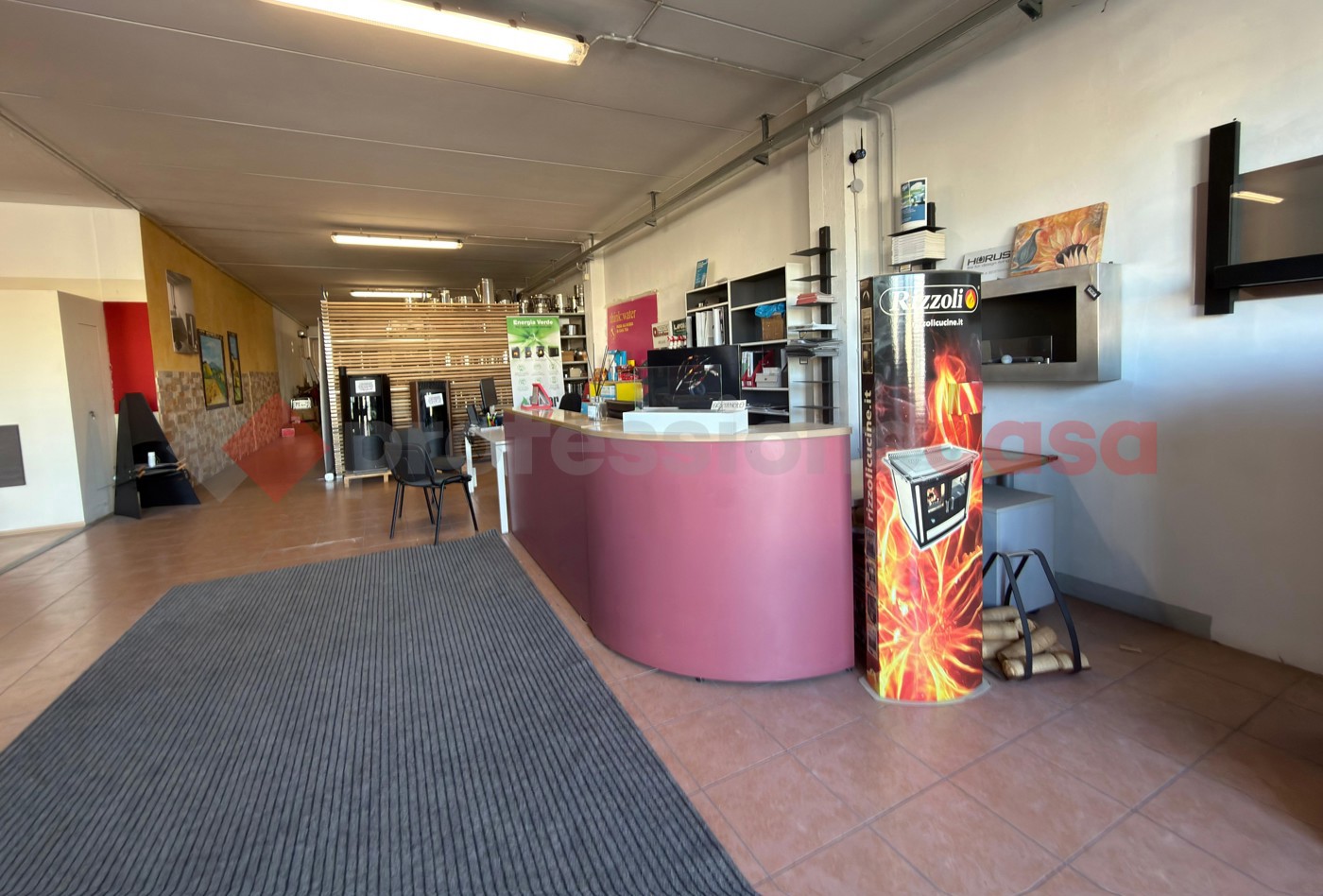 Negozio in vendita a Arezzo