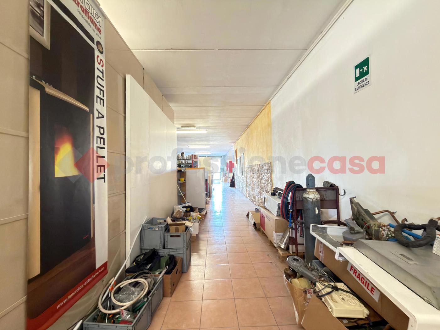 Negozio in vendita a Arezzo