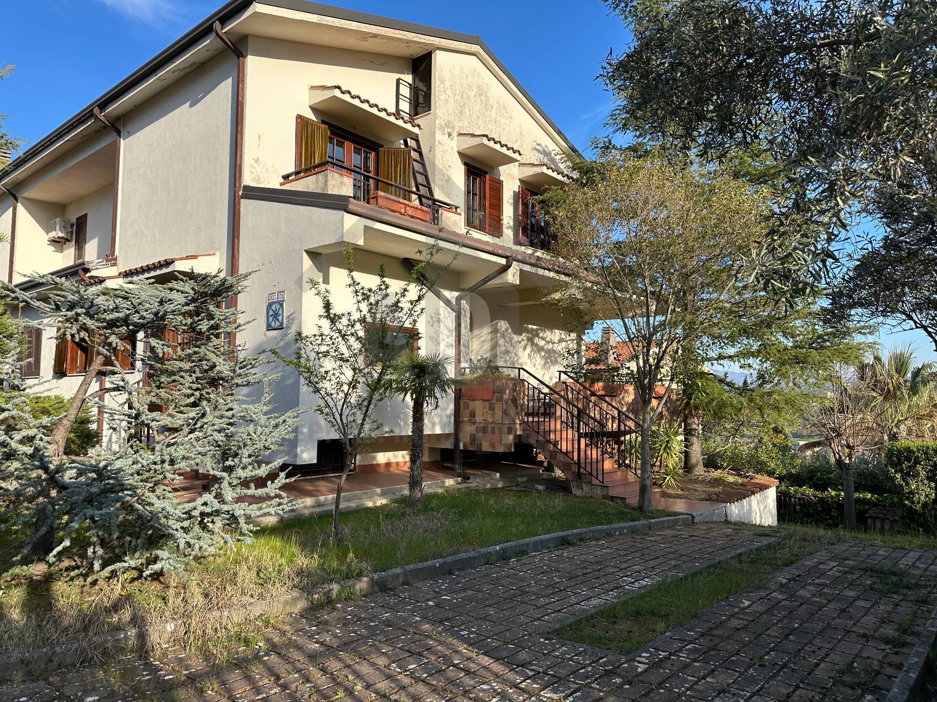 Villa in vendita a Castrolibero