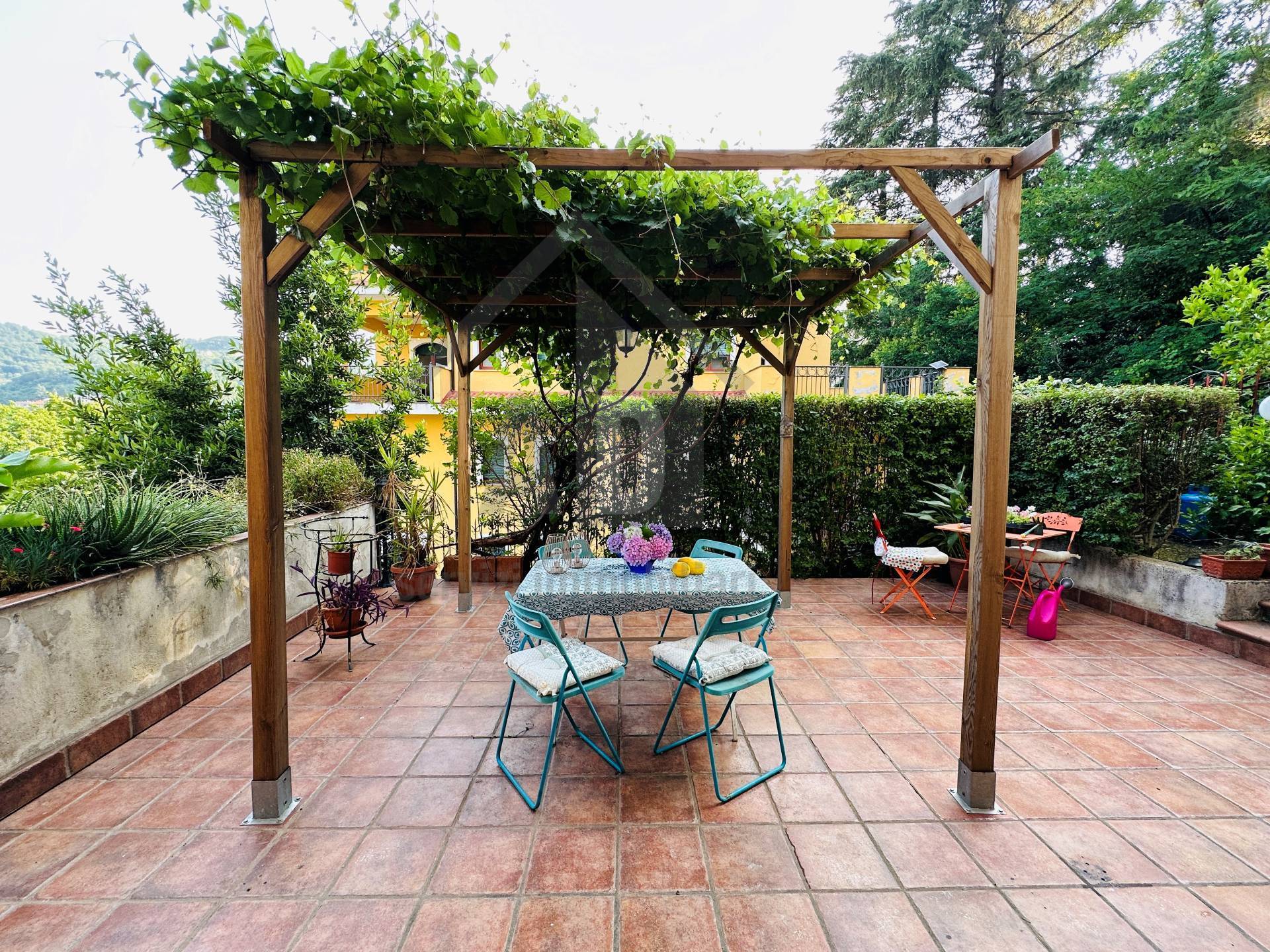 Appartamento in vendita a Carolei