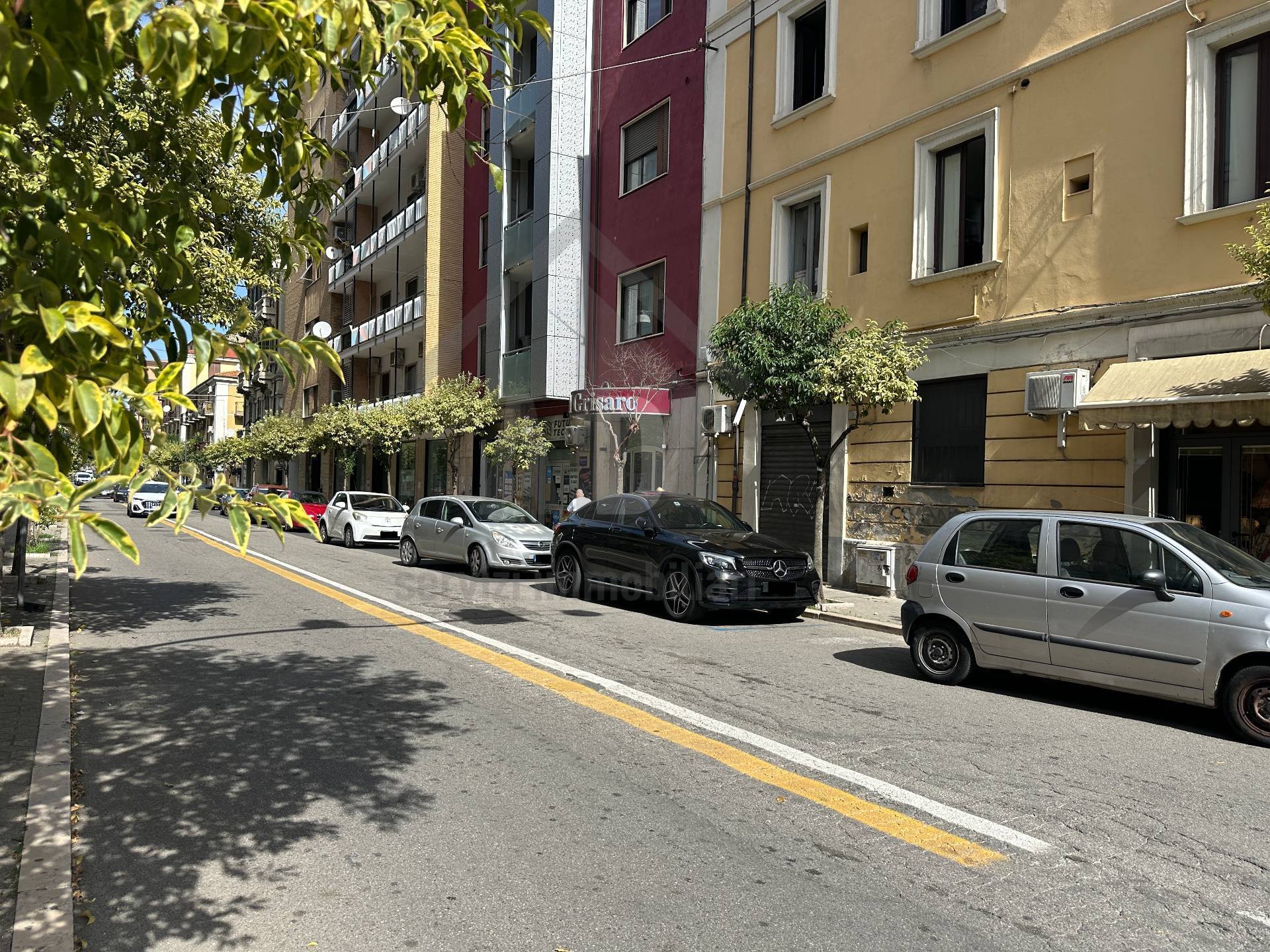 Locale commerciale in affitto a Cosenza