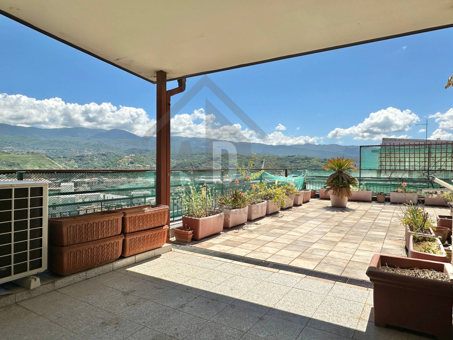 ATTICO in vendita a Cosenza, Via De Rada