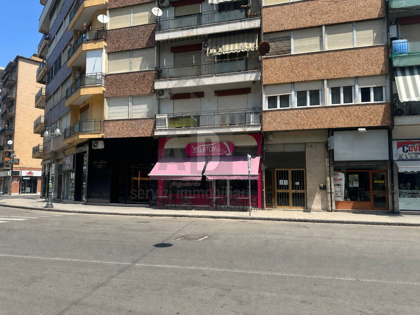 Locale commerciale in vendita a Cosenza