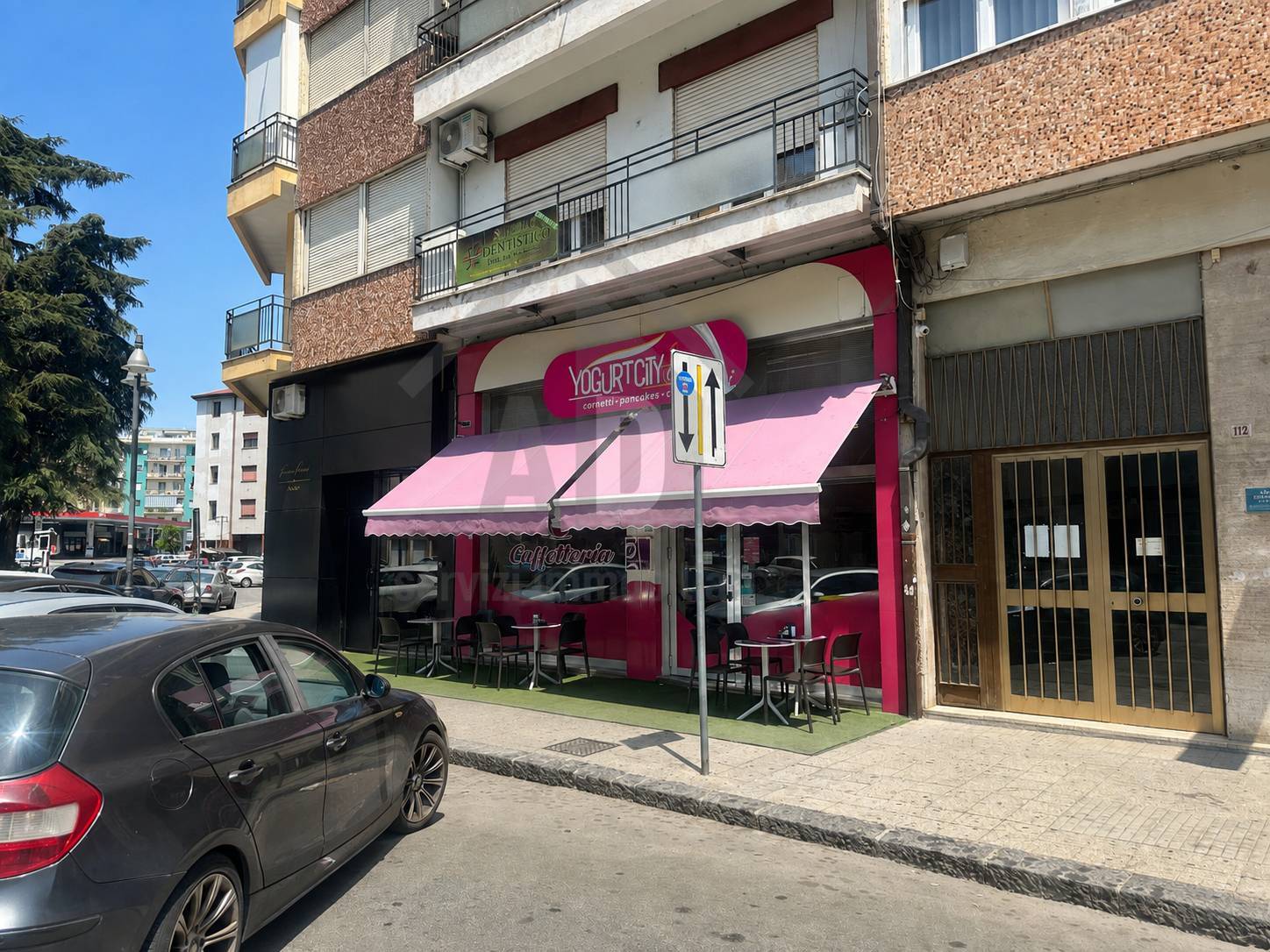 Locale commerciale in vendita a Cosenza