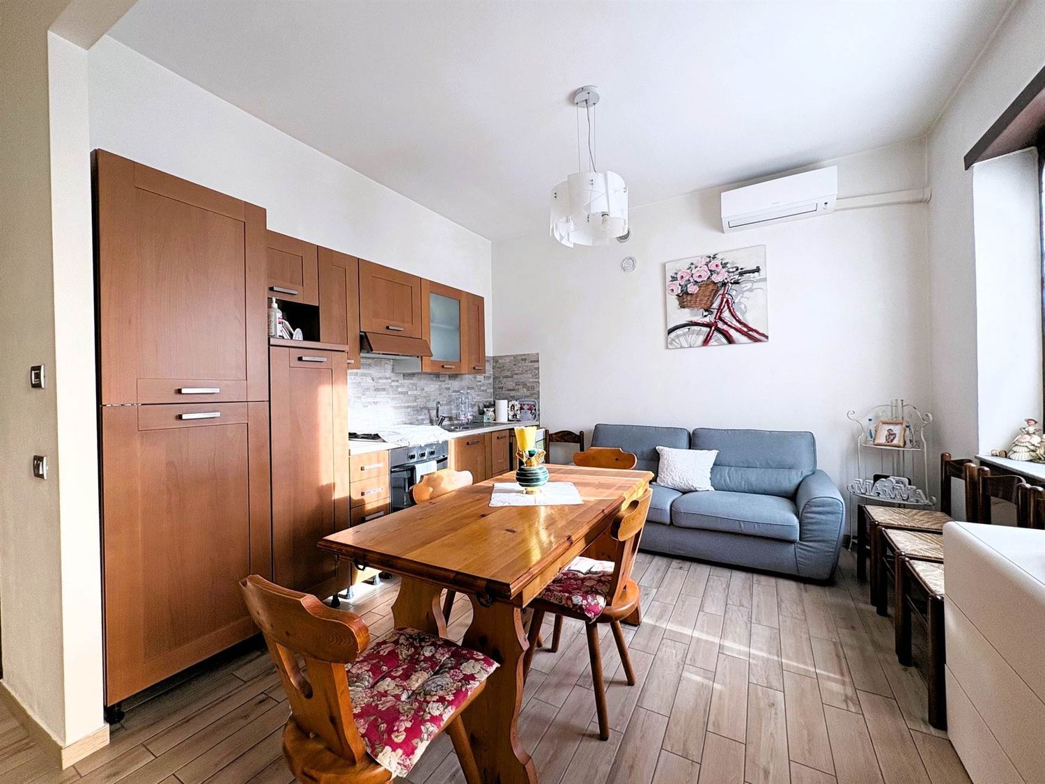 Villa in vendita in via vittorio emanuele 20, Castelnuovo Don Bosco