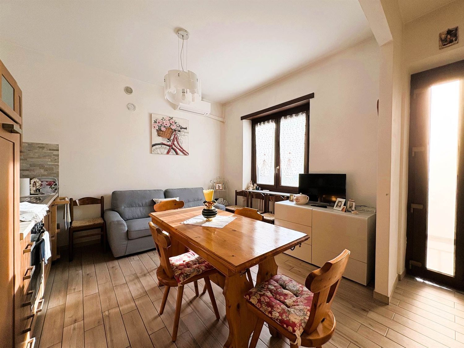 Villa in vendita in via vittorio emanuele 20, Castelnuovo Don Bosco