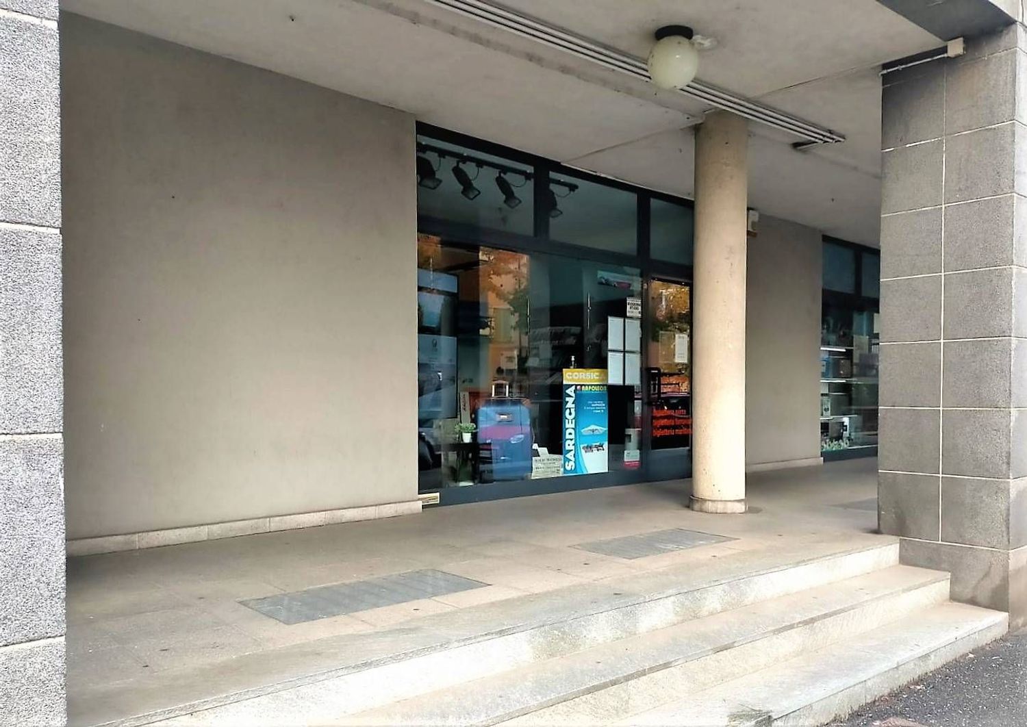 Locale commerciale in affitto in via roma 12, Chieri