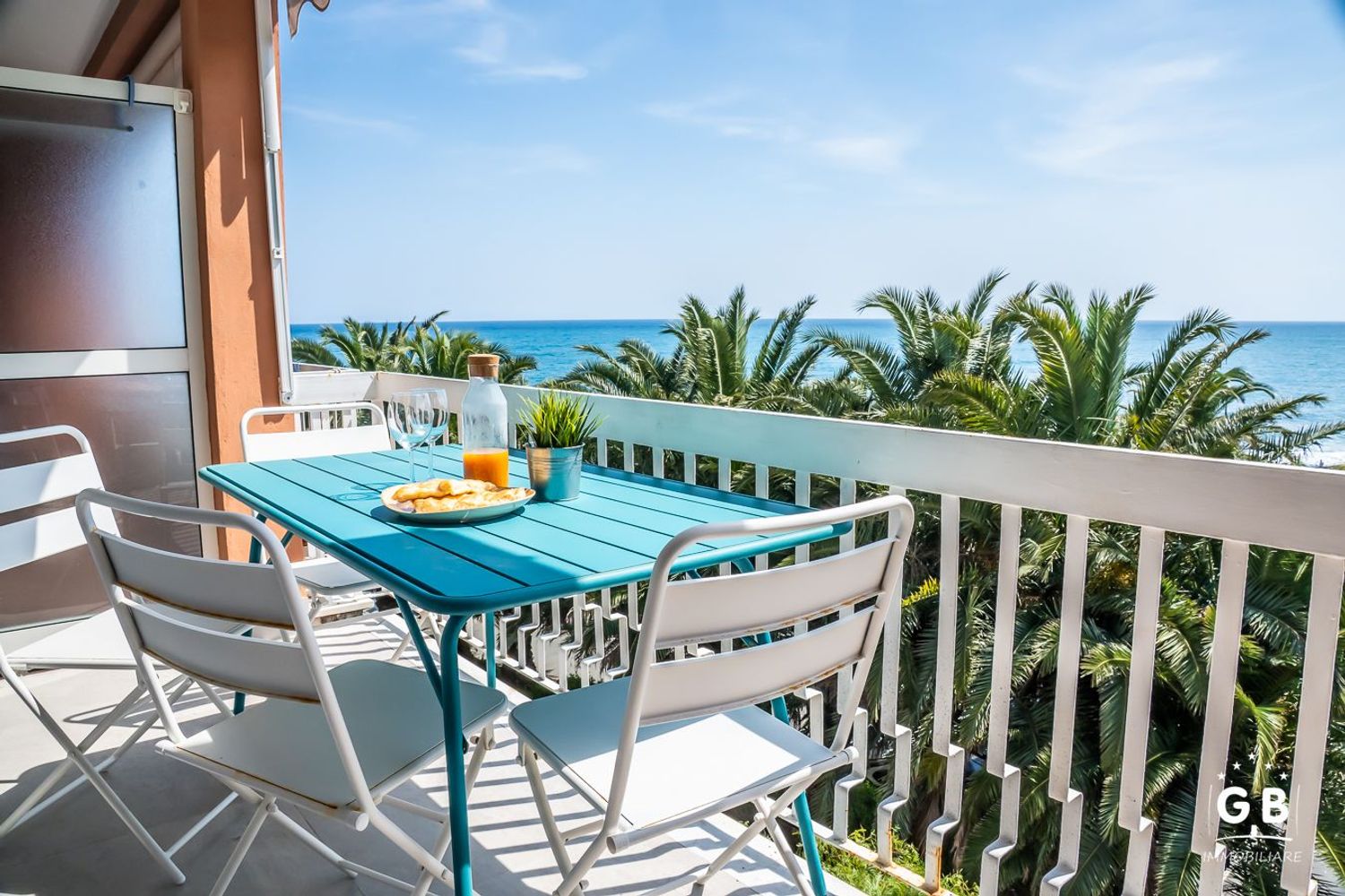 Trilocale vista mare in piazza salvador allende 3, Cogoleto