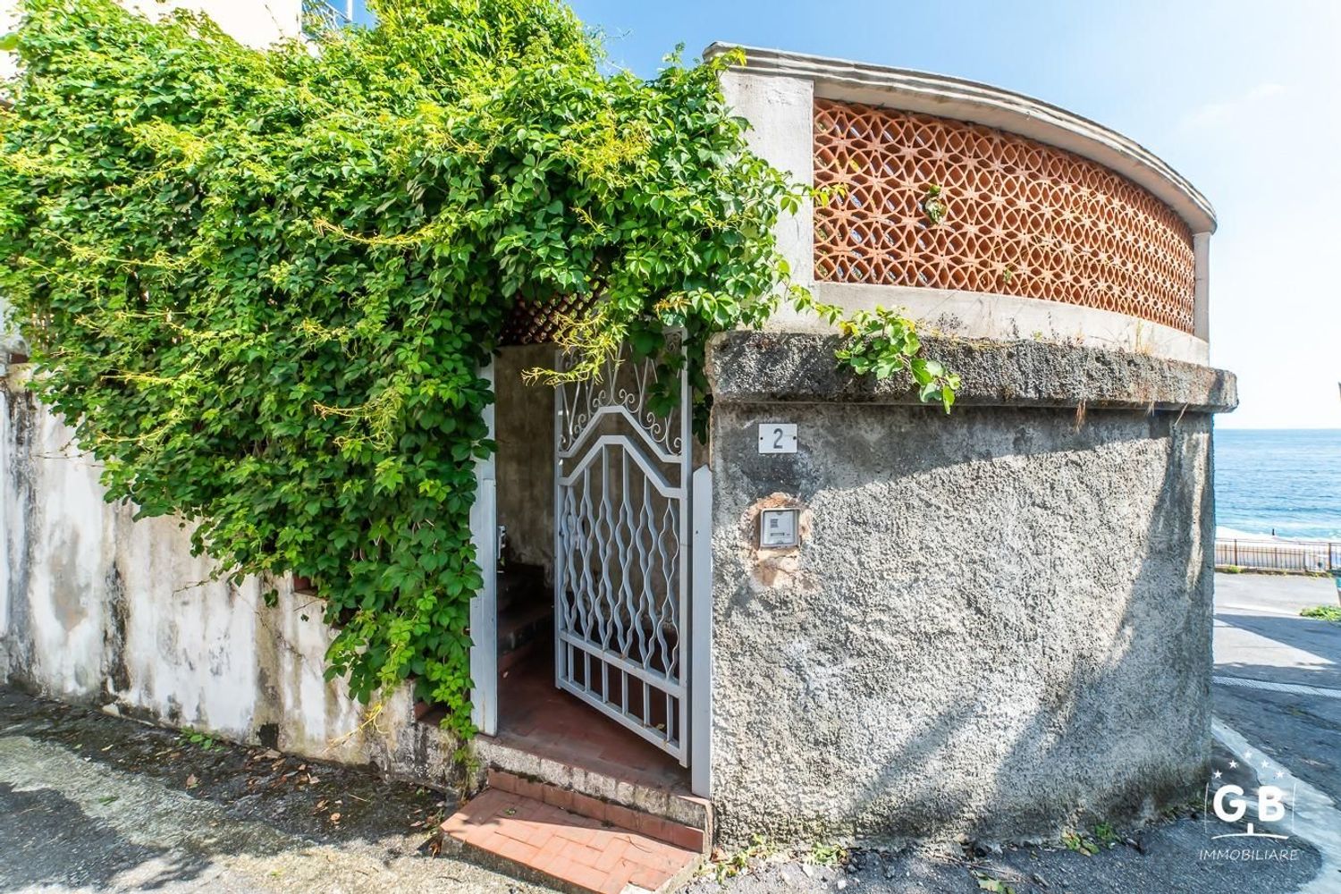 Bilocale vista mare in via enrico fermi 2, Cogoleto