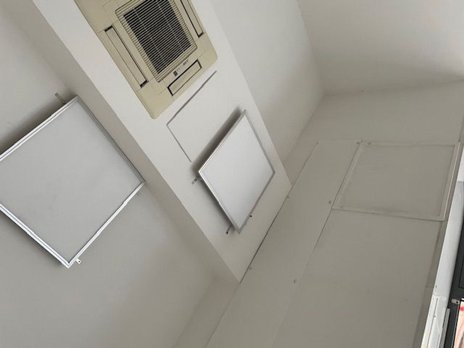 Locale commerciale in affitto in corso italia 23a, Rapallo