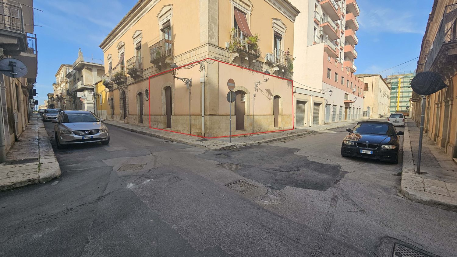 Locale commerciale in affitto in via dei mille 59, Vittoria