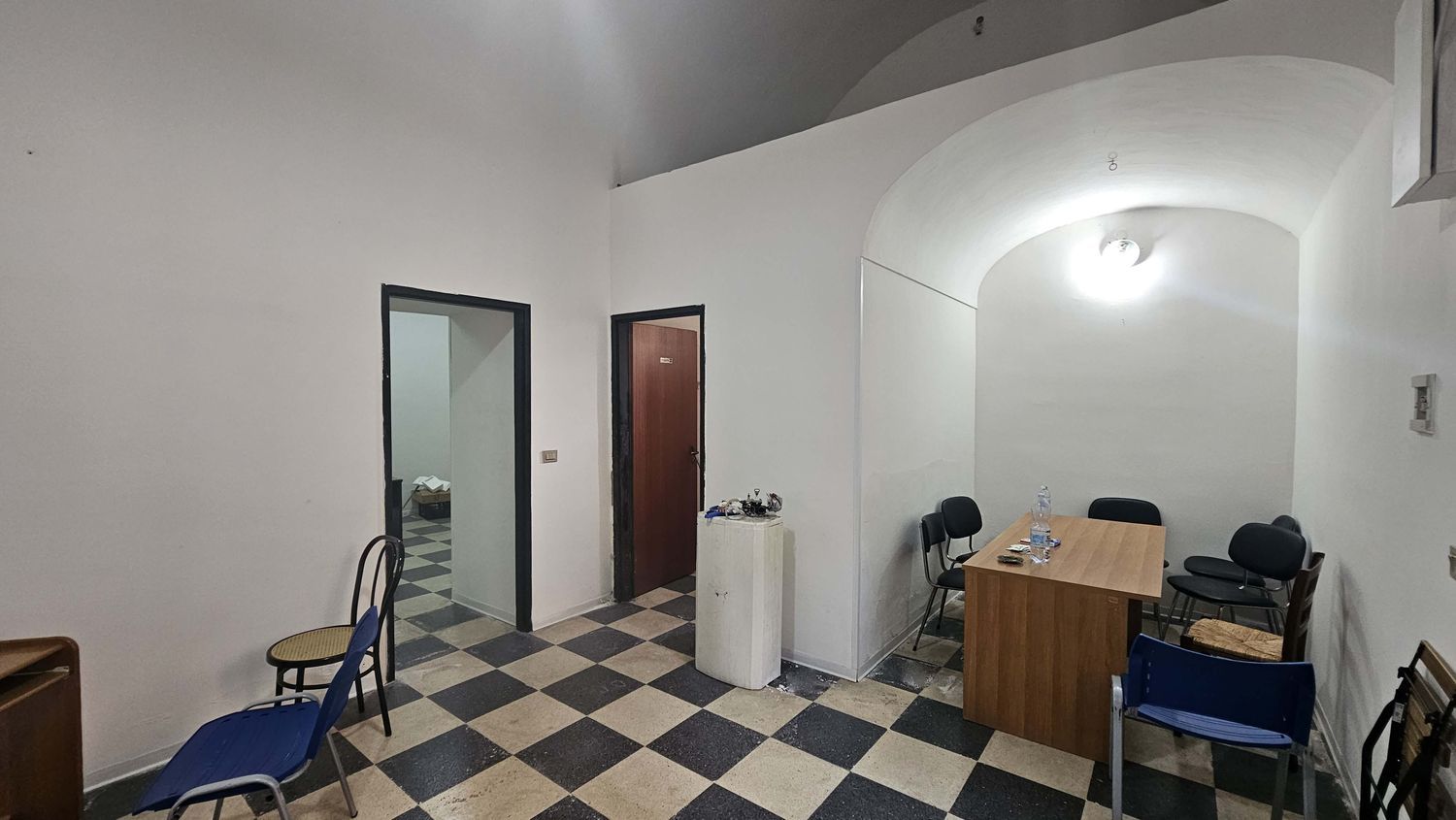 Locale commerciale in affitto in via dei mille 59, Vittoria