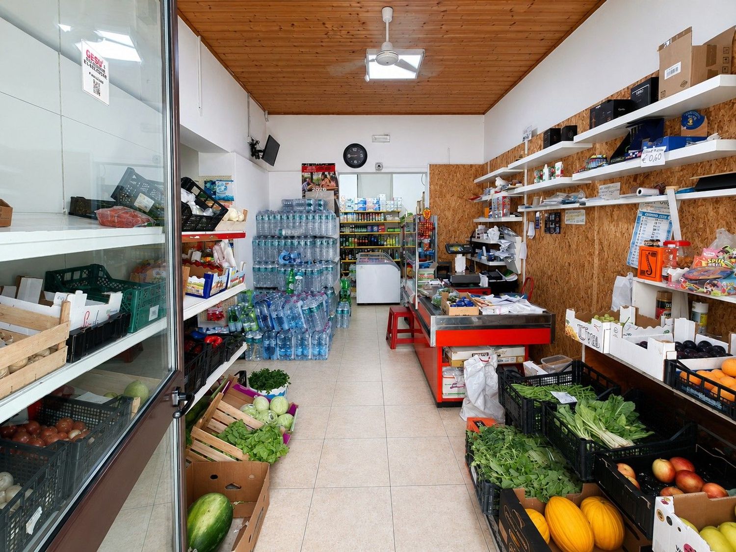 Locale commerciale in affitto in via via calatafimi 43, Vittoria