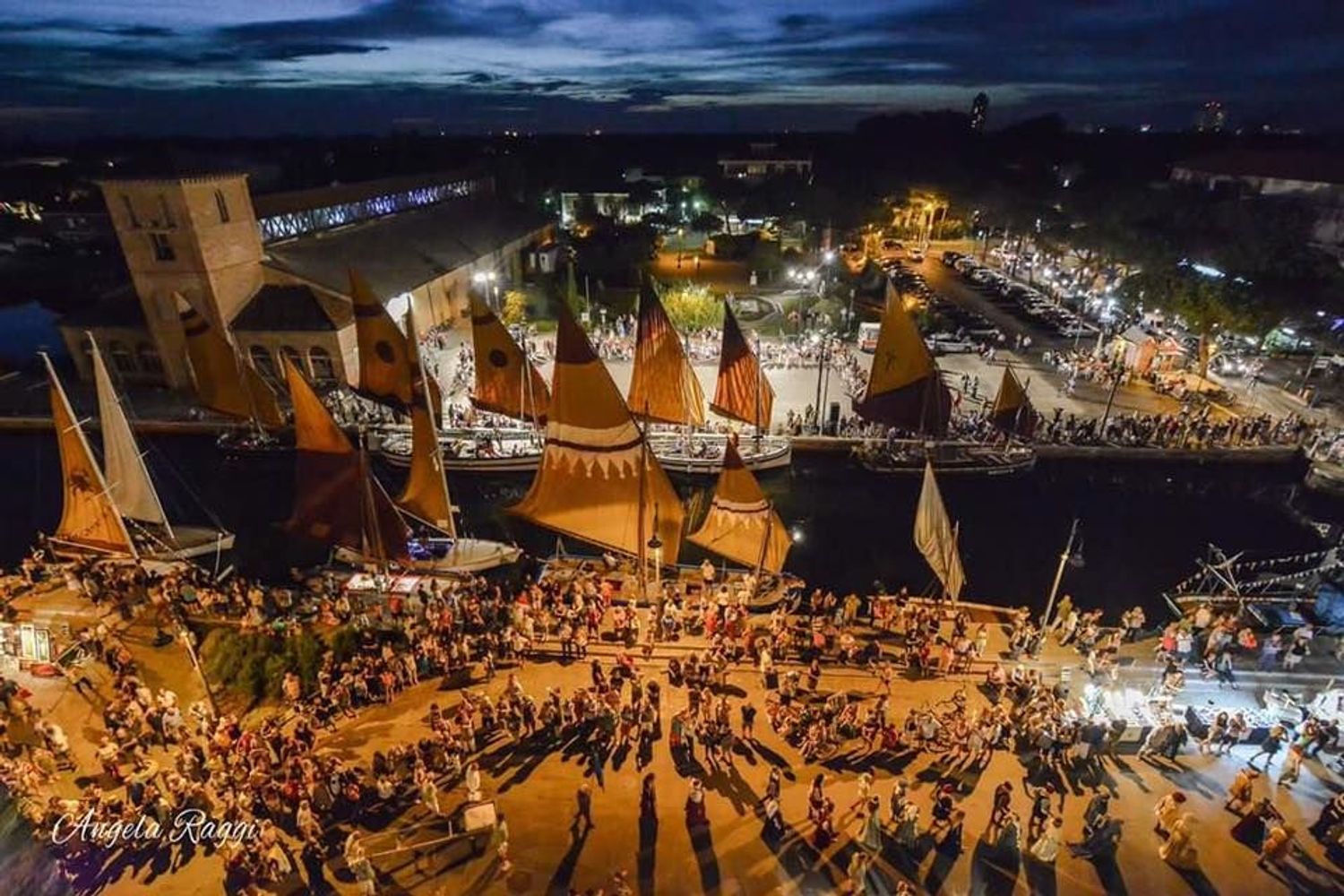 Locale commerciale in vendita in viale due giugno 56, Cervia