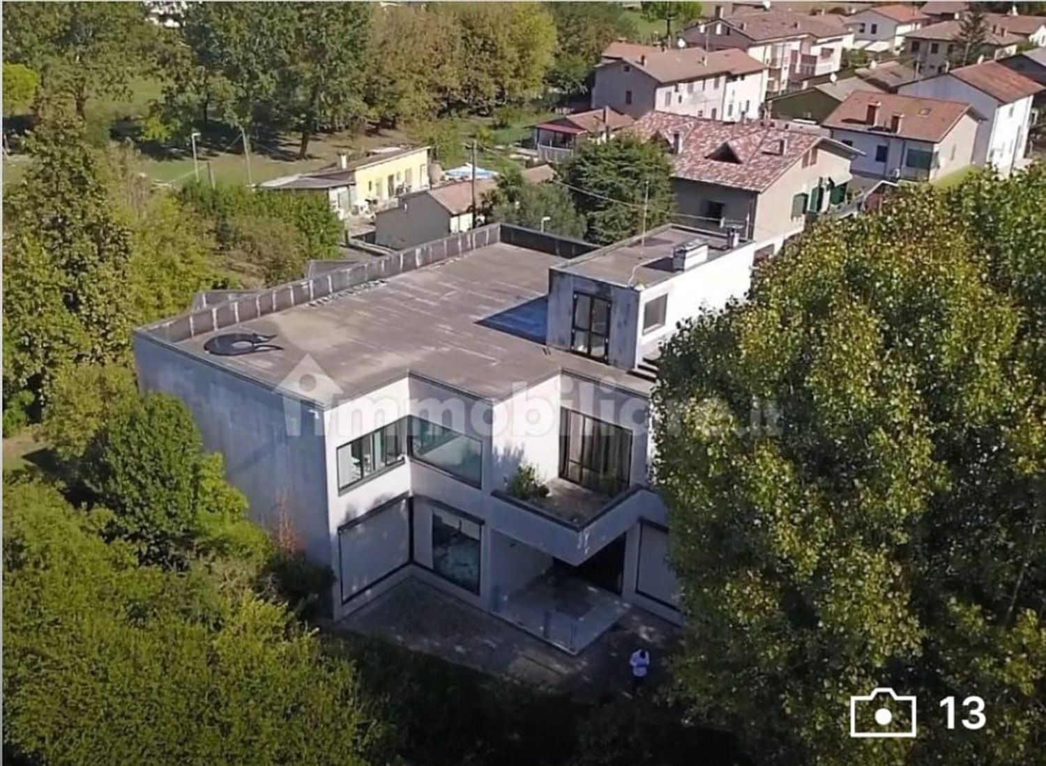 Locale commerciale in vendita in via baldini nullo 1, Cervia