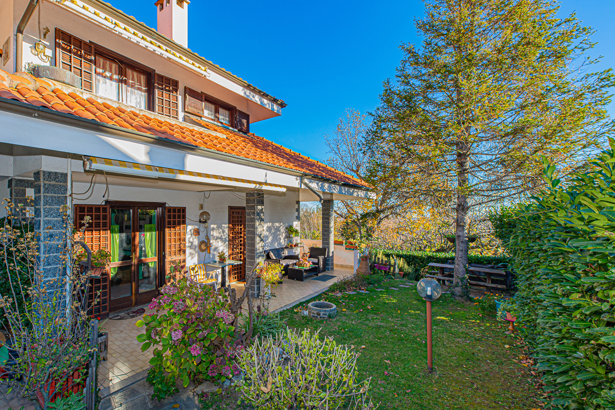 Villa Bifamiliare in vendita a Buttigliera Alta