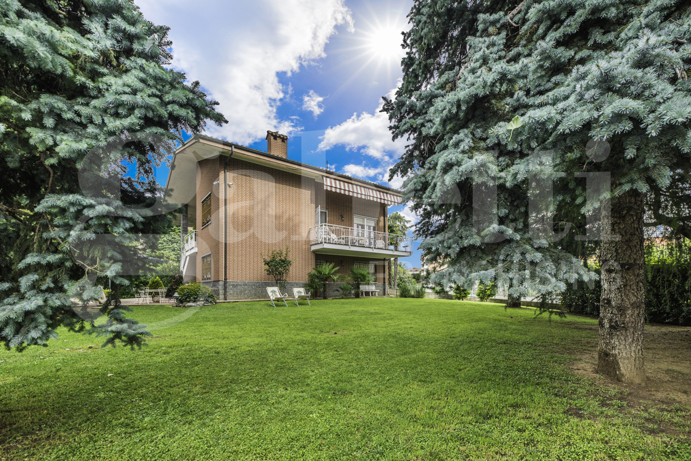 Villa Bifamiliare con giardino a Rivoli