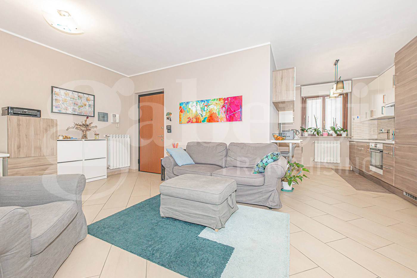 Trilocale con box a Rivoli