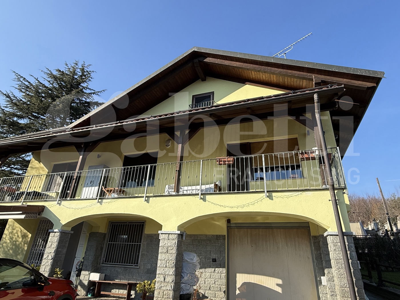 Villa con giardino a Reano