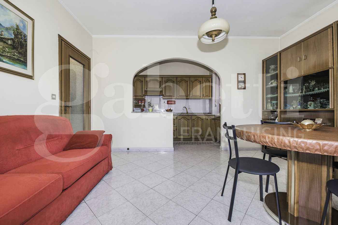 Trilocale con box a Rosta