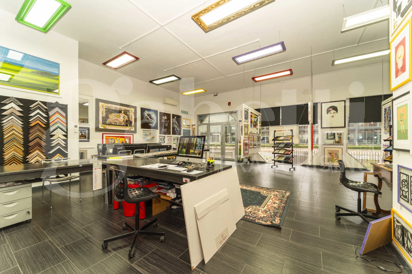 Negozio in affitto a Rosta