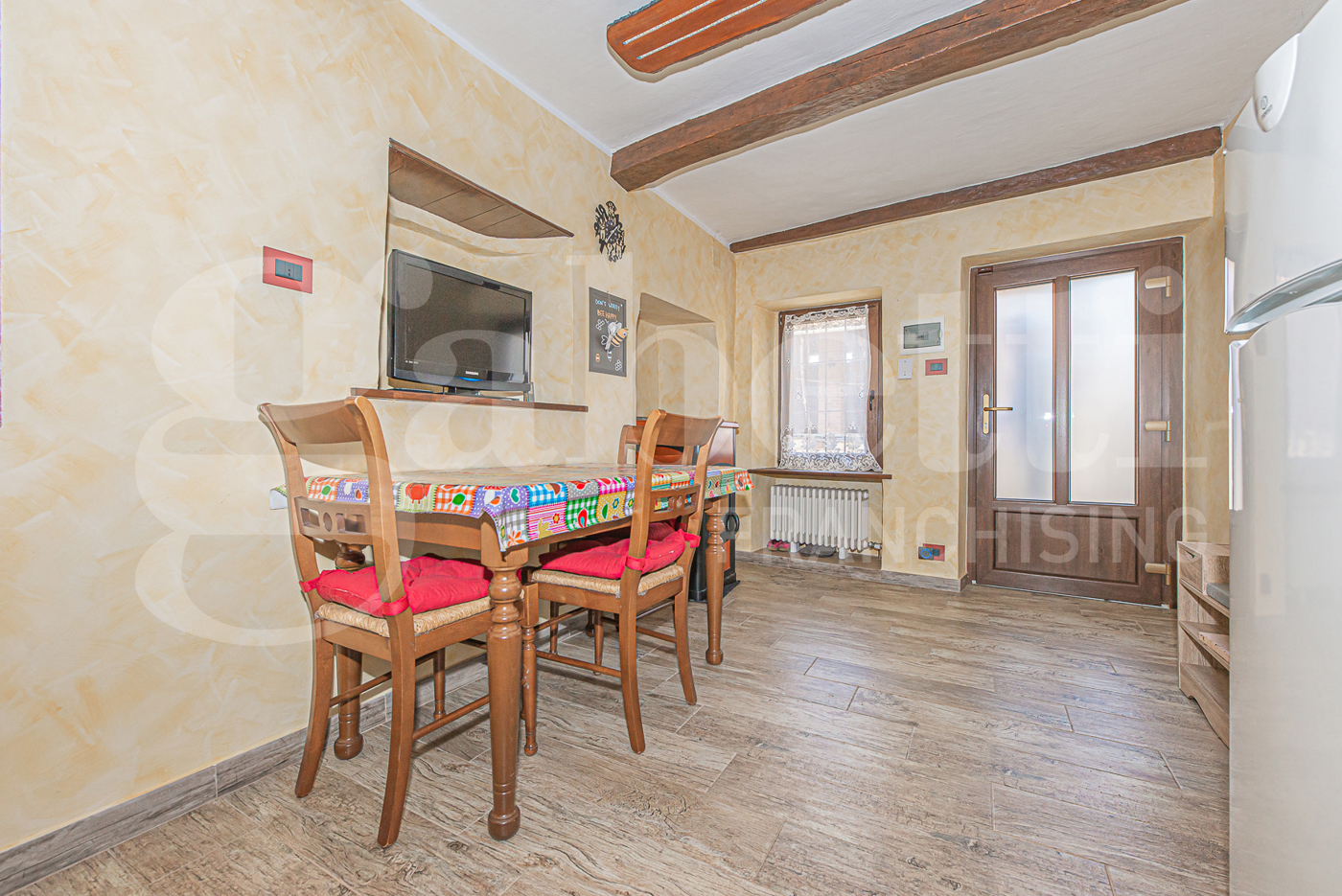 Casa indipendente con giardino a Valgioie
