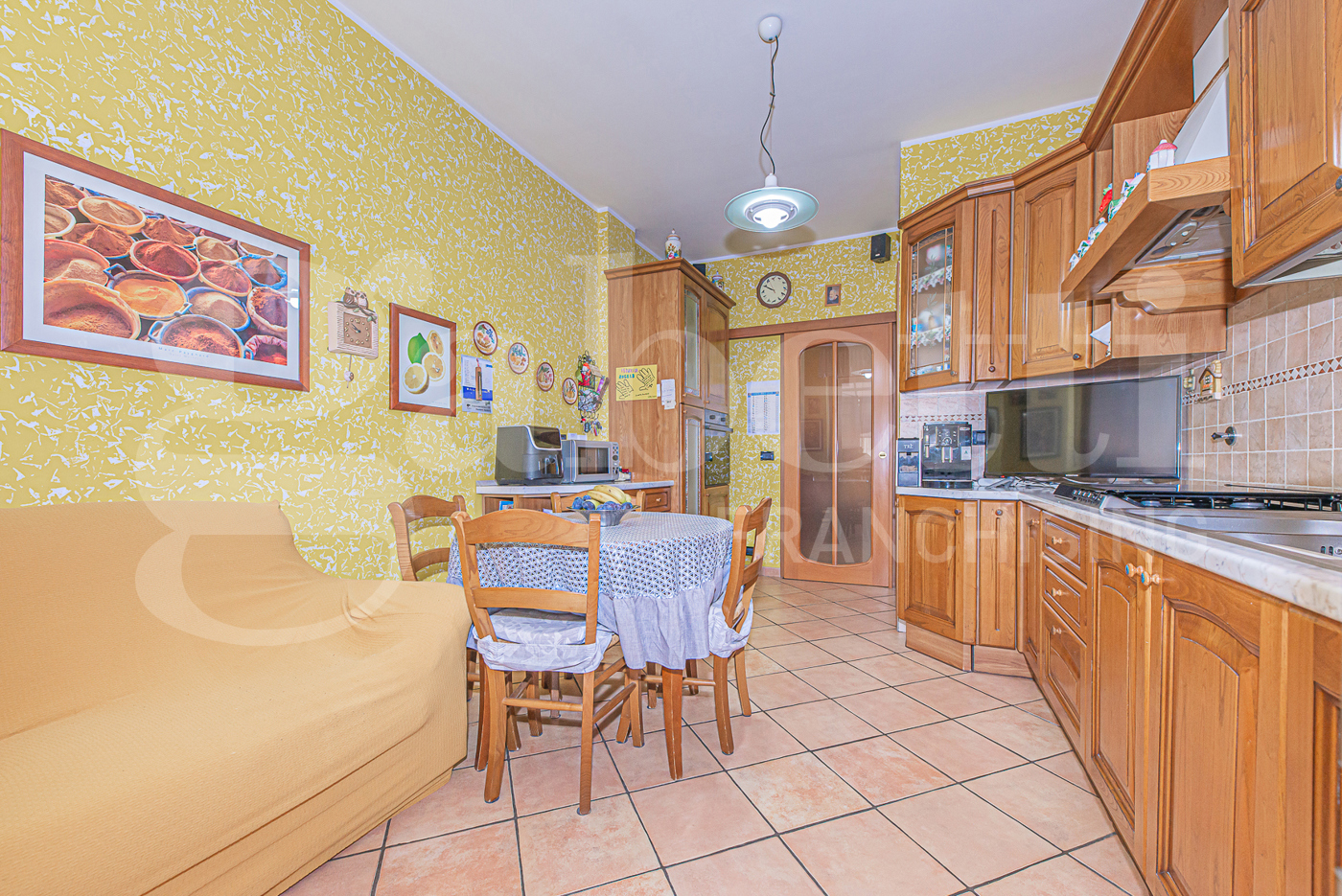 Appartamento con box a Rivoli