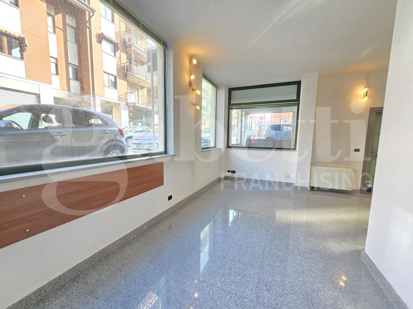 Negozio in vendita a Rivoli