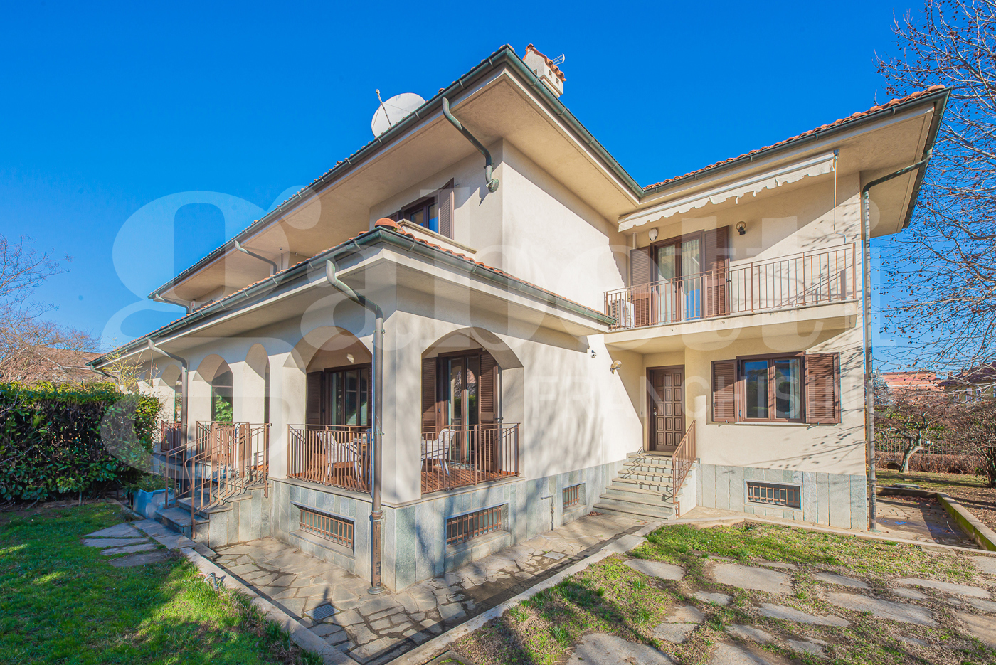 Villa con giardino a Rivoli