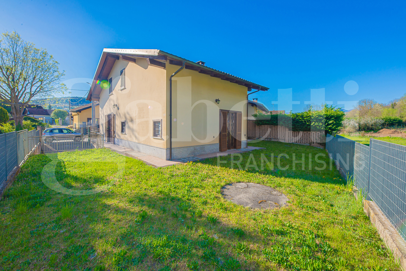 Villa con giardino a Avigliana