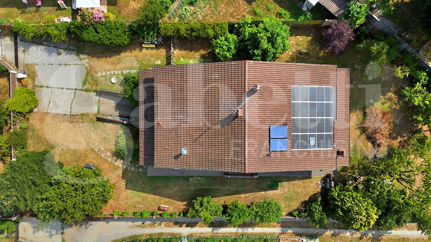 Villa Bifamiliare con giardino a Reano