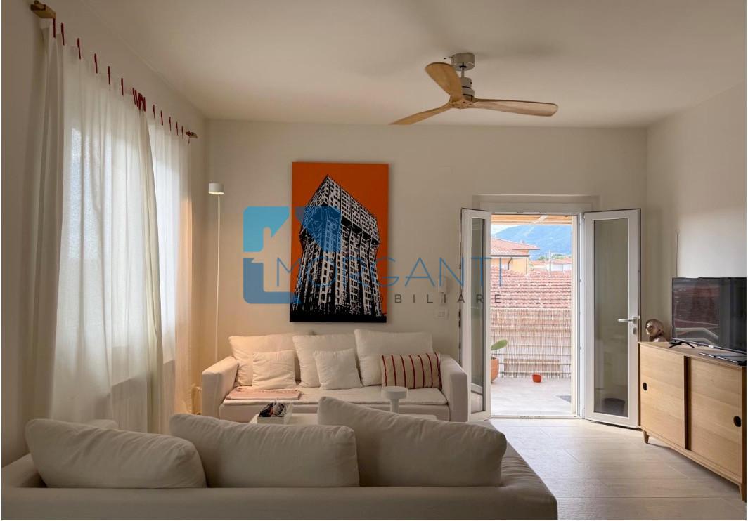 Trilocale con terrazzo, Pietrasanta citt giardino