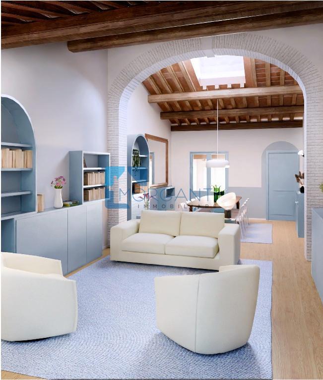 Trilocale ristrutturato, Pietrasanta centro storico