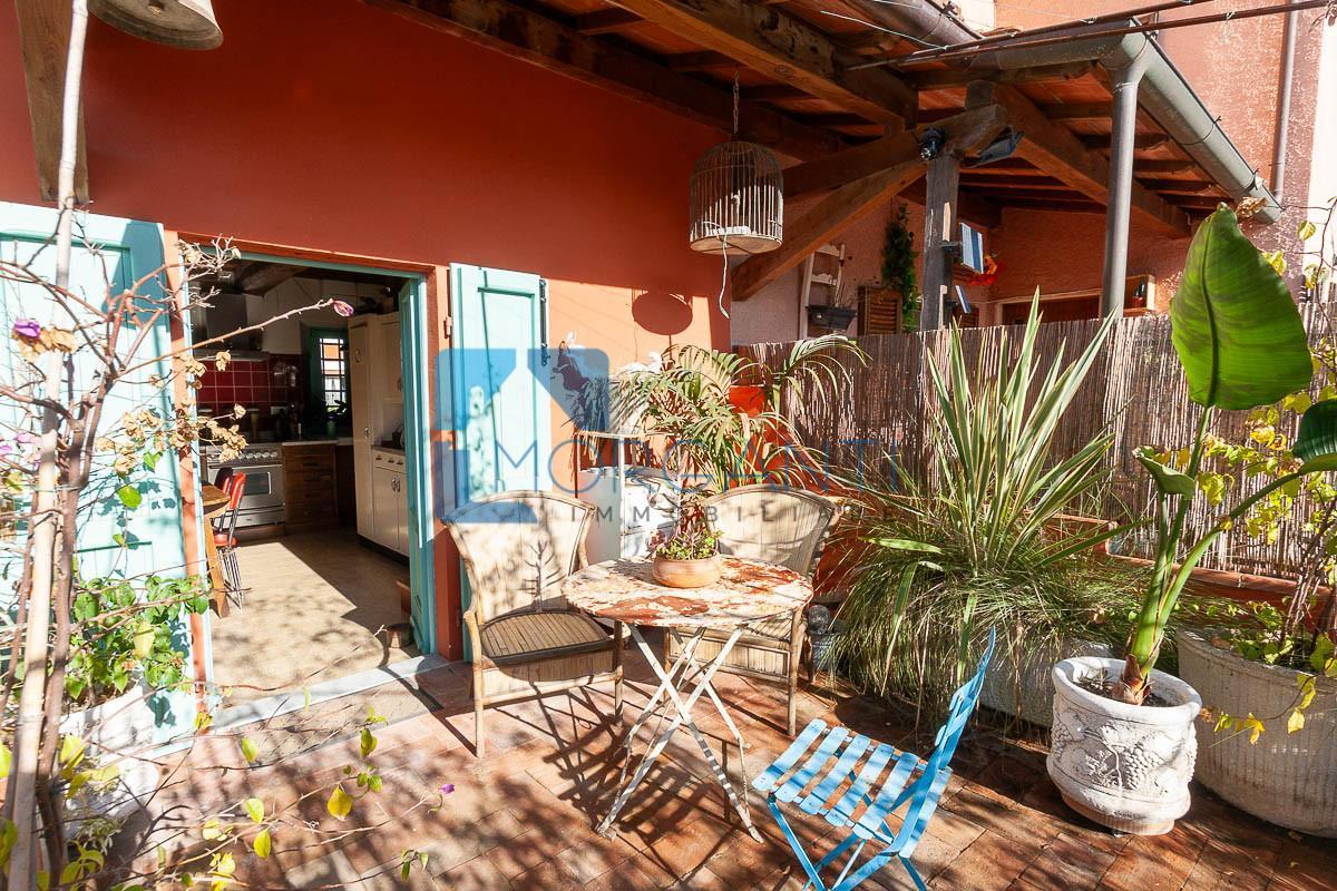 Casa indipendente ristrutturata a Pietrasanta