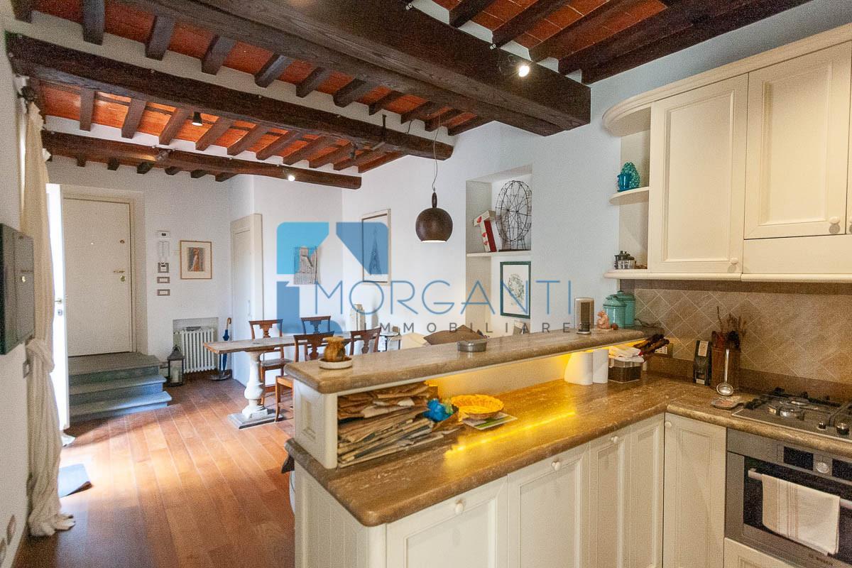 Trilocale in vendita, Pietrasanta centro storico