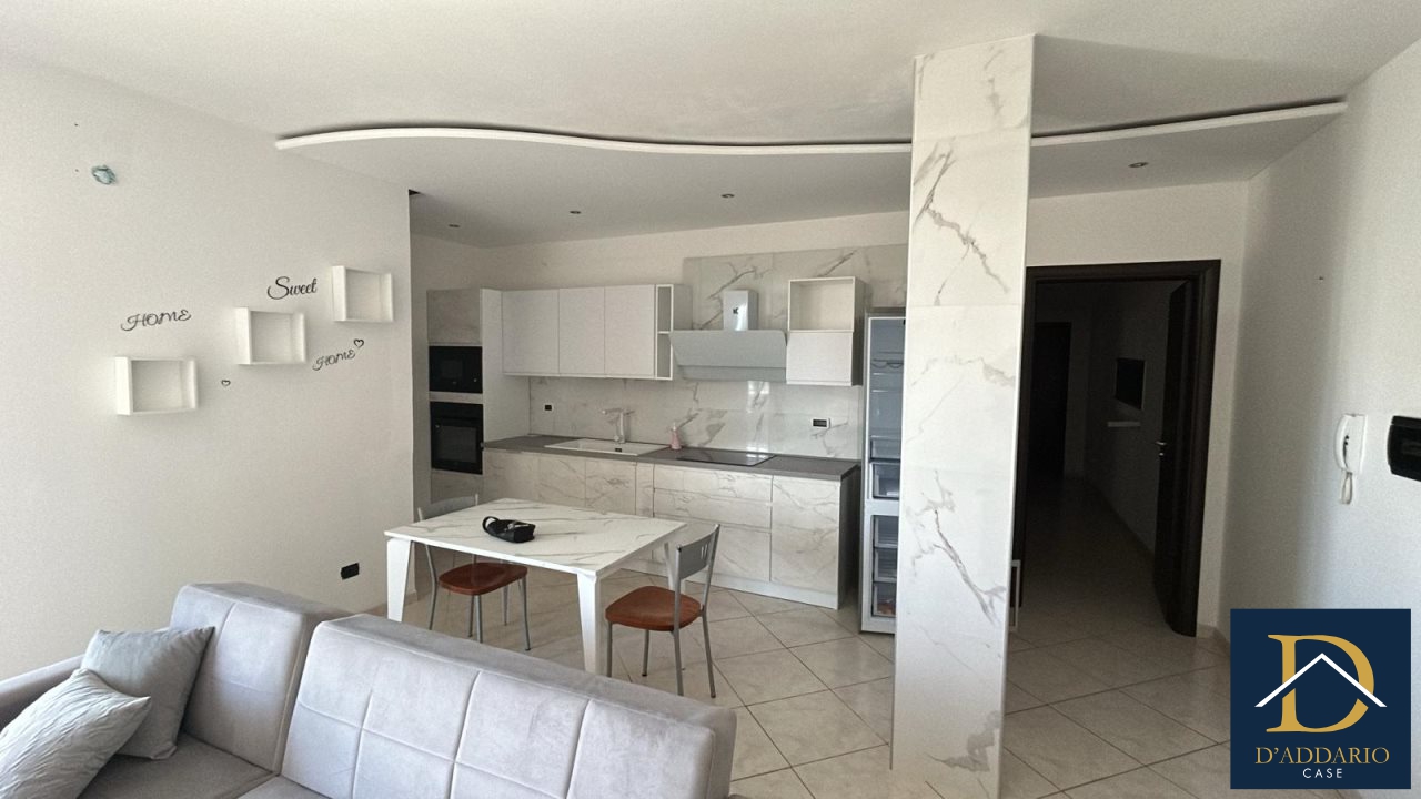 Trilocale in affitto a Taranto