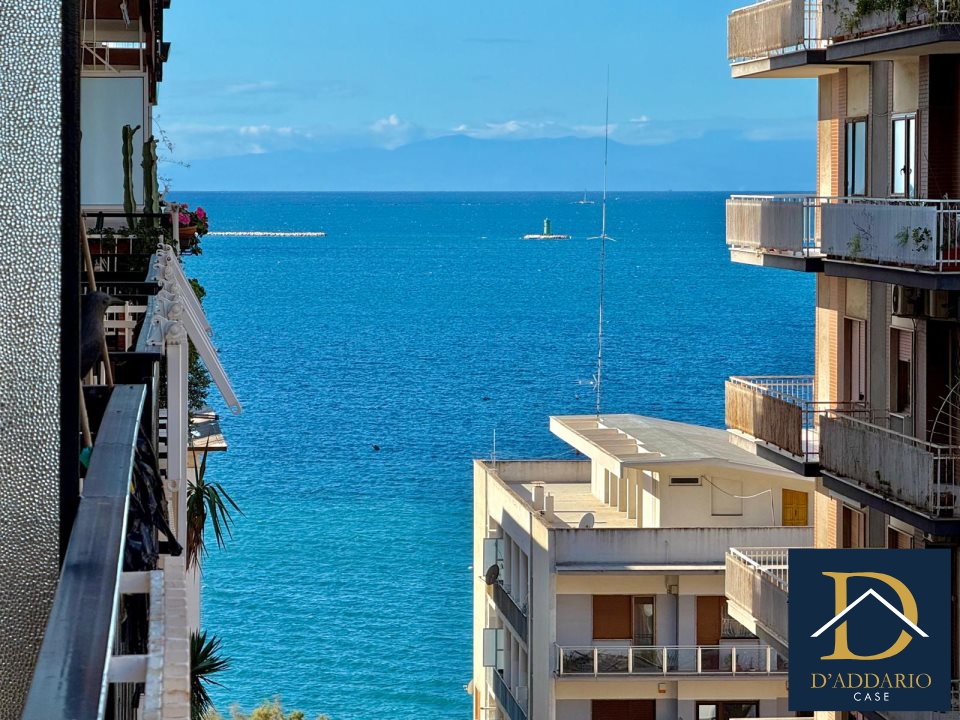 Quadrilocale vista mare a Taranto
