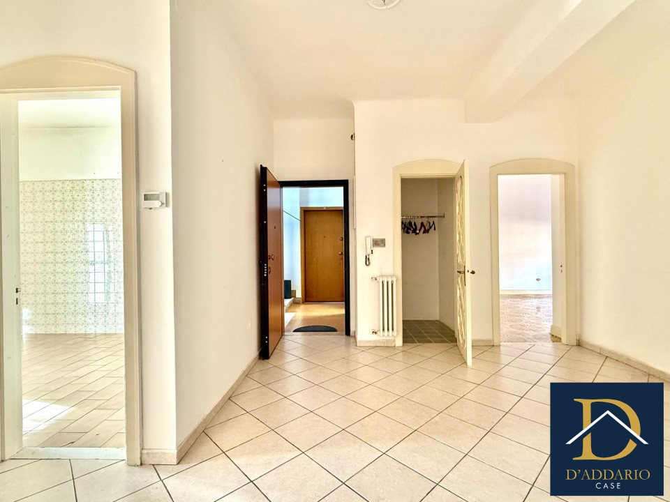 Quadrilocale vista mare a Taranto