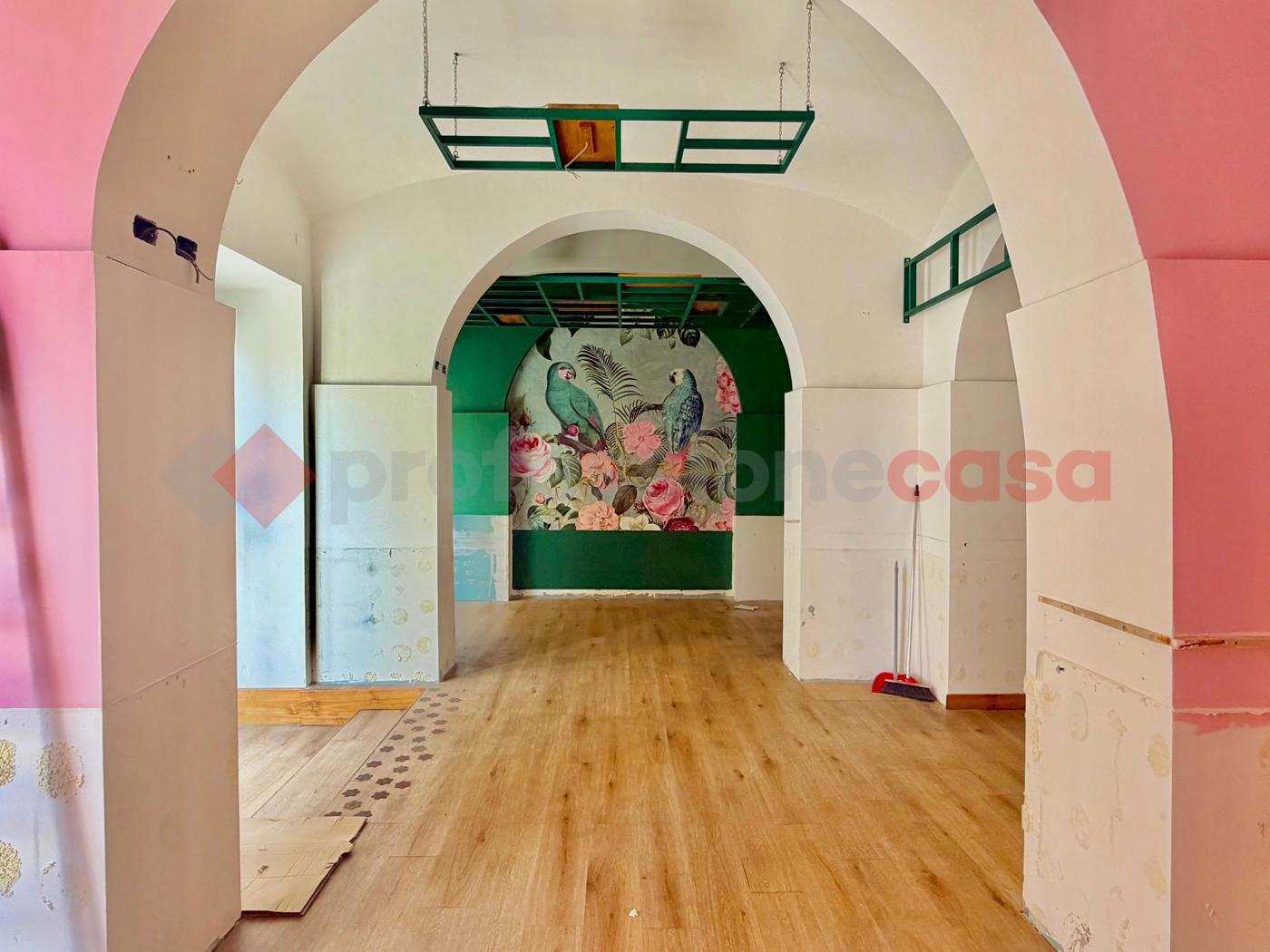 Negozio in affitto a Roma