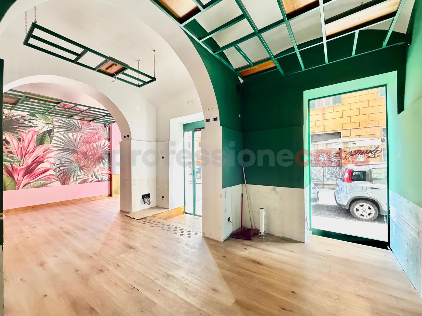 Negozio in affitto a Roma