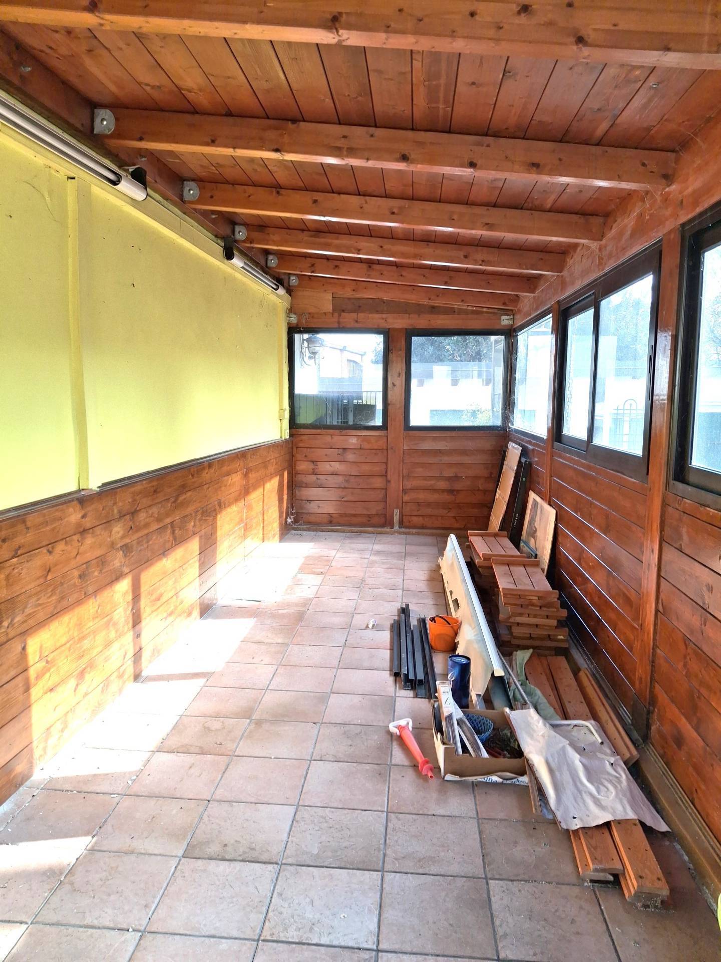 Locale commerciale in vendita a Ferrara, Francolino