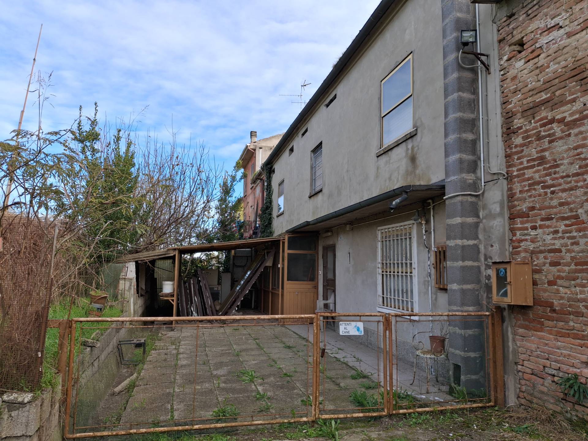 Casa indipendente da ristrutturare, Ferrara francolino