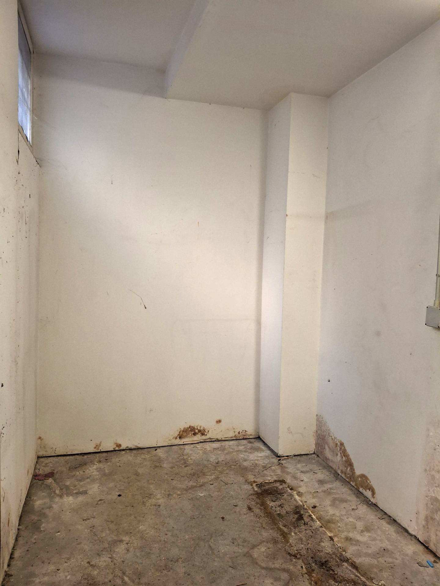 Box o garage in vendita a Ferrara, Centro storico