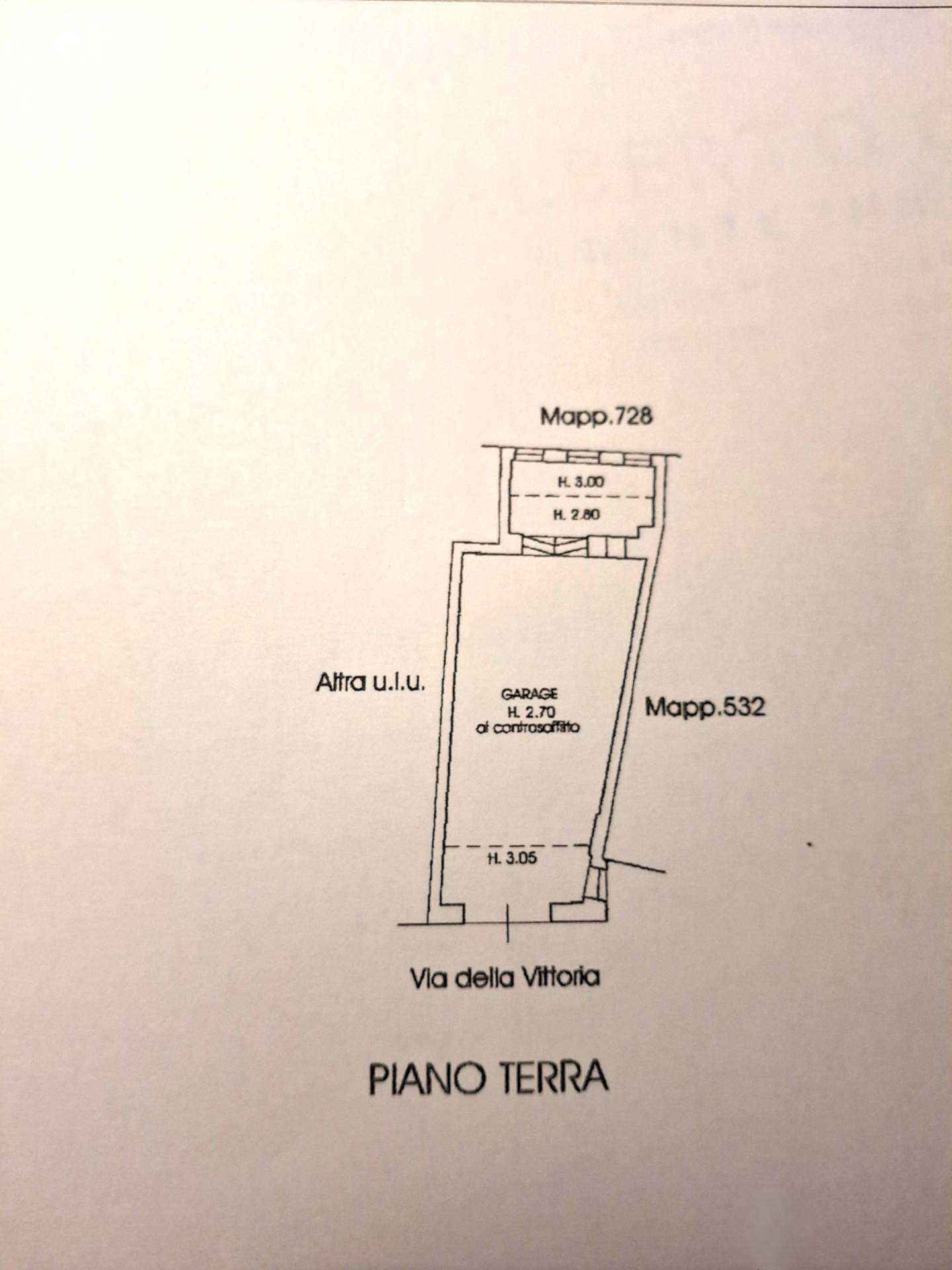 Box o garage in vendita a Ferrara, Centro storico