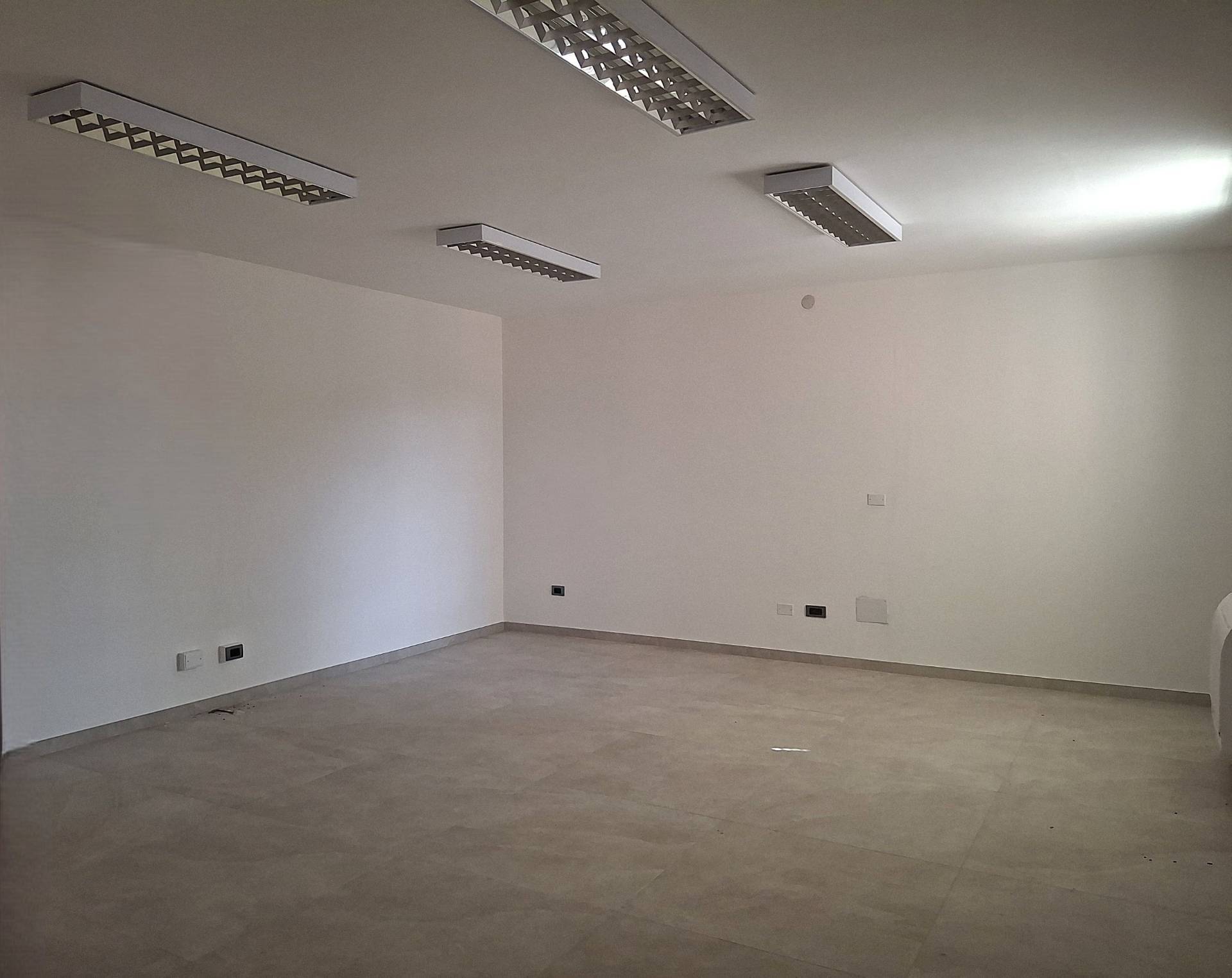 Studio/Ufficio in affitto a Ferrara, Via Bologna